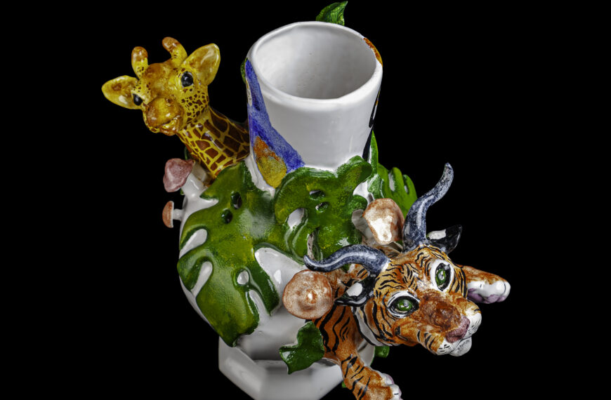 Corps sculptural, univers fantastique et hybride